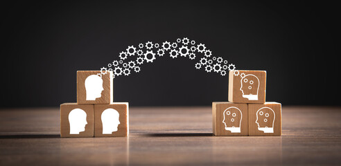 敢于质疑的故事有哪些？