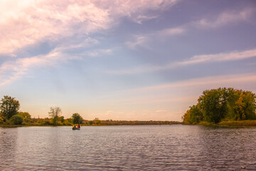 敢于质疑的故事有哪些？
