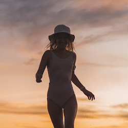 敢于质疑的故事有哪些？